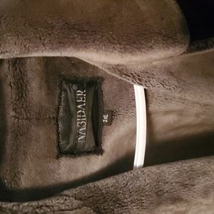 Genuine leather lined women’s black winter coat size 3x